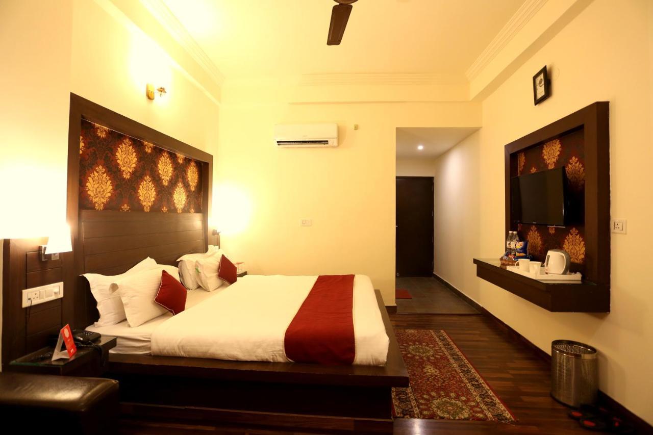 Hotel Grand Sharan Katra  Esterno foto