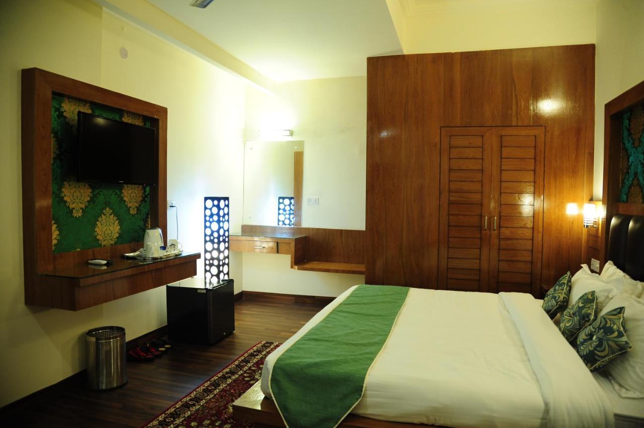 Hotel Grand Sharan Katra  Esterno foto