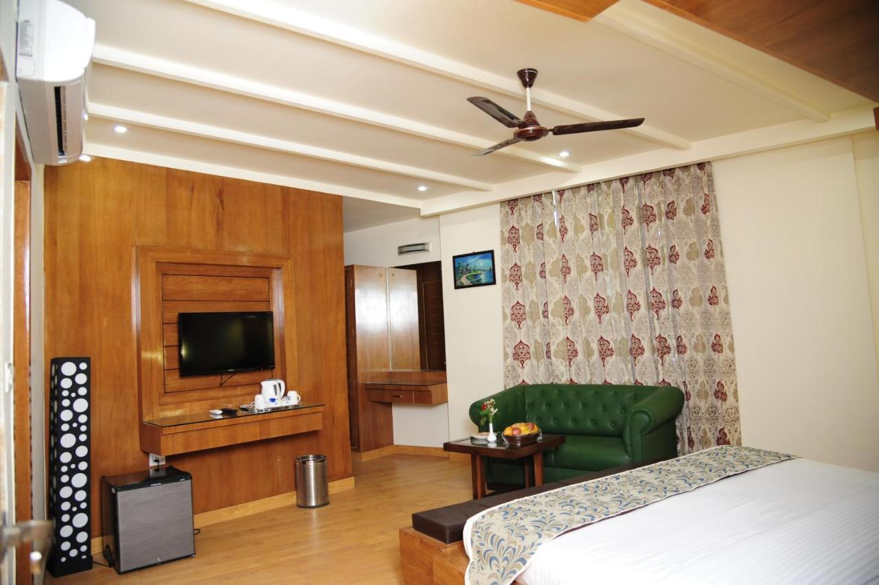 Hotel Grand Sharan Katra  Esterno foto